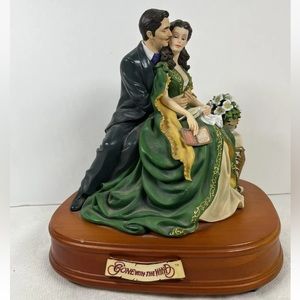 GONE WITH THE WIND SAN FRANCISCO MUSIC BOX BENCH VANITY